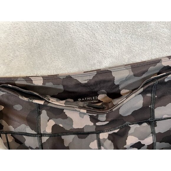 Athleta Lightning 7/8 Leggings Gray Camouflage Size Small Tall ST pockets - Picture 5 of 10